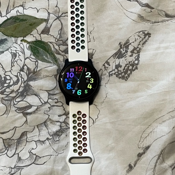 GARMIN VENU 2 with three straps - Picture 5 of 16